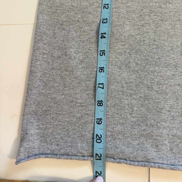 Winter Park Colorado Pink Spellout Gray Short Sleeve Cropped T Shirt - Picture 5 of 6